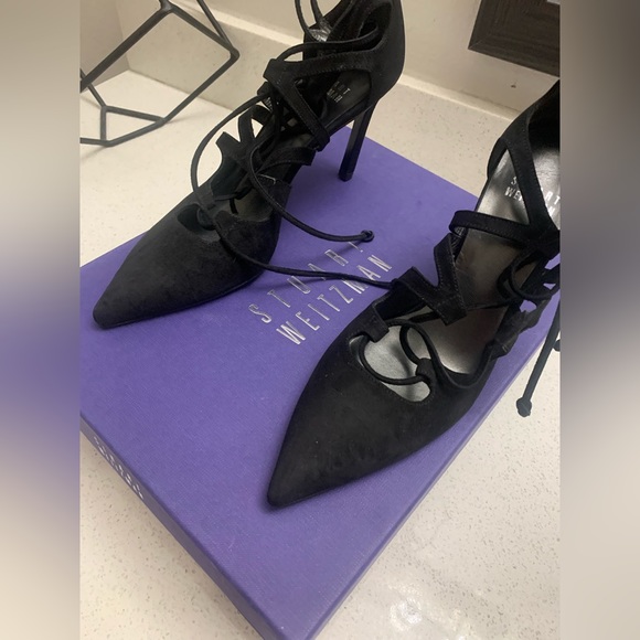 SOLD!! NIB STUART WEITZMAN Women’s Black Suede Ankle Tie Heels Pumps Shoes Sz 5 - Picture 2 of 9